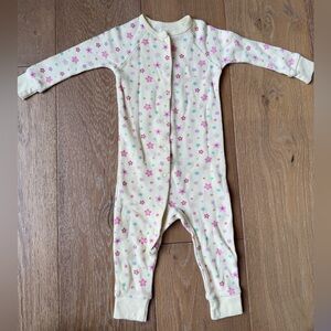 Carter’s one piece pajama button up footless sleeper size 18 months flowers